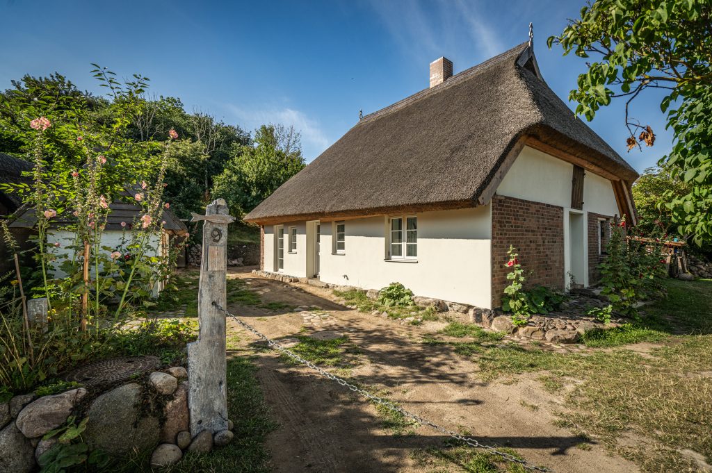 Hofeinfahrt Ferienhaus Vitt Nr. 9